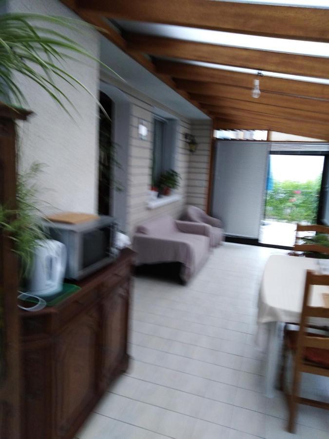 Chez Myla Chambre Avec Tv Ecran Plat Et Salle De Bain Privative Bourges Exterior foto